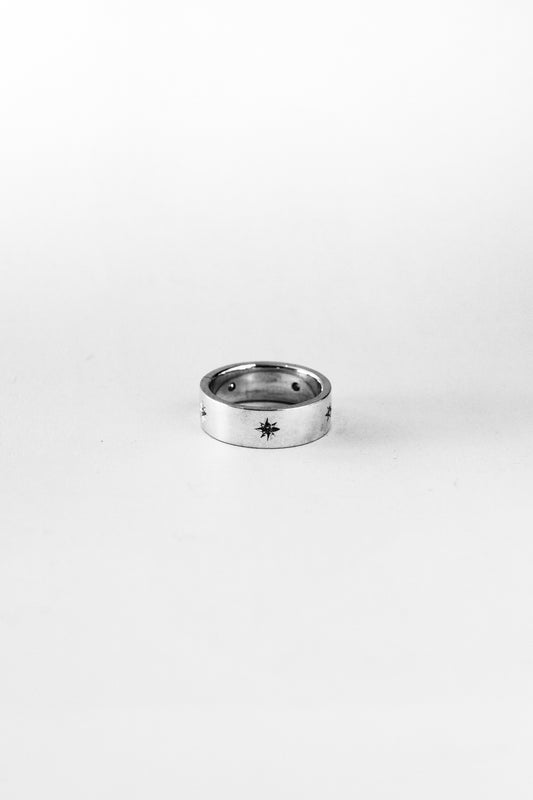 STAR SET BAND RING